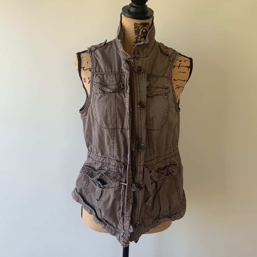 Maurices brown utility vest